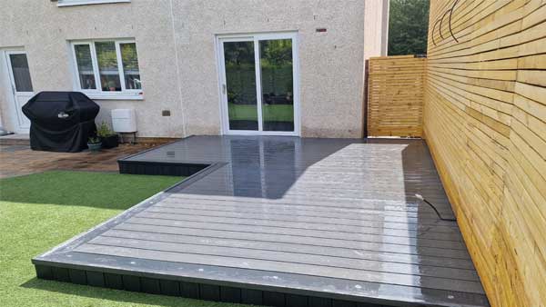 Deck with Integrated Lighting